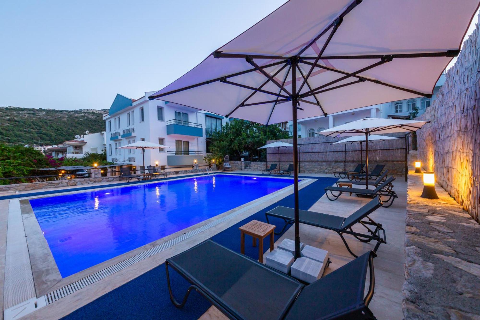 Oezguem Suite Otel Datca Exterior photo